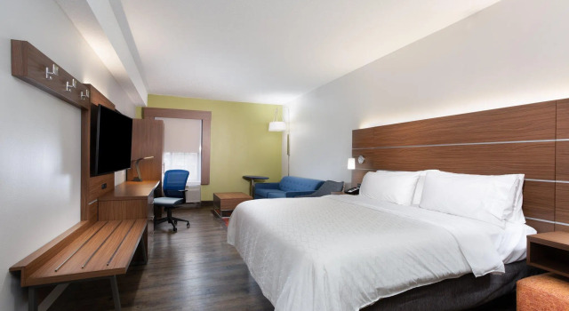 Номер Standard Holiday Inn Express & Suites - Morehead City by IHG