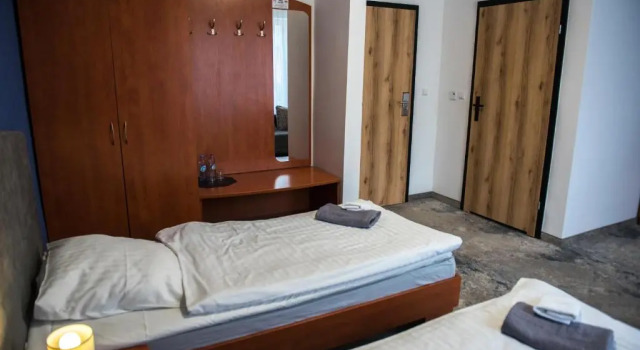 Hotel Paradiso, Забронировать Отель Отели Swietokrzyskie Moutains с бассейном, Бассейн