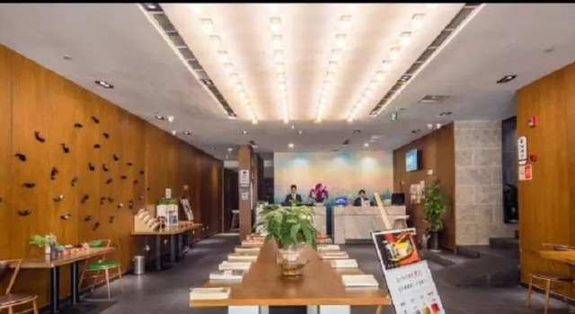 Simmanju Chengdu Kuanzhai Alley Fuqin Subway Station Hotel, Забронировать Отель Отели Чэнду с бассейном, рядом с Baiguolin Station, Бассейн