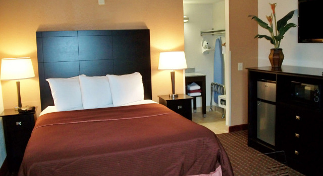 Двухместный номер Standard Americas Best Value Inn Romulus/Detroit Airport