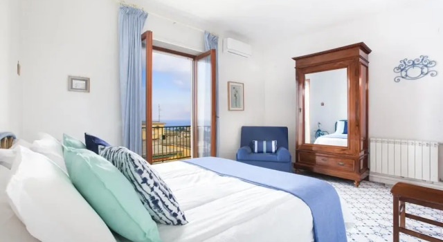 Apartment Miramare With Shared Pool Terraces and Internet Wi-fi