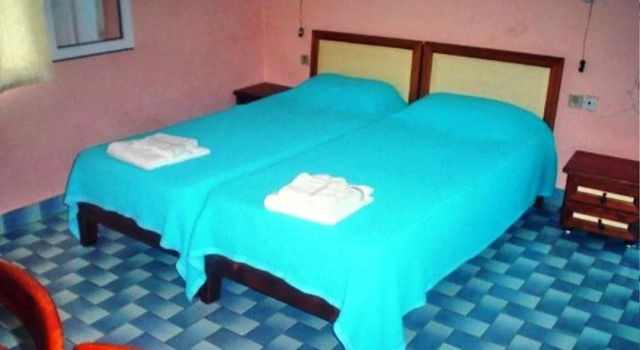 Paradise Studios, Rezervasyon Otel Petra Midilli