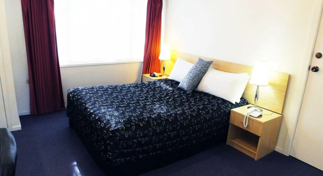 Номер Executive Edinburgh Motor Inn