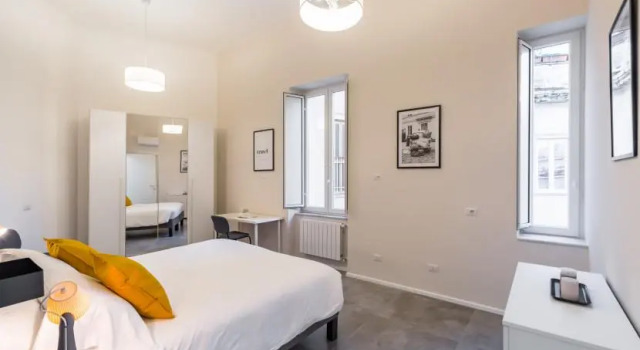 Flat 98M² 3 Bedrooms 3 Bathrooms - Naples, Buchen Sie Hotel Neapel Kampanien