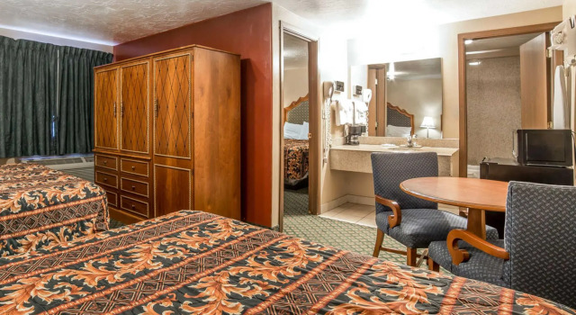 Четырёхместный номер Standard Riverton Inn & Suites Riverton