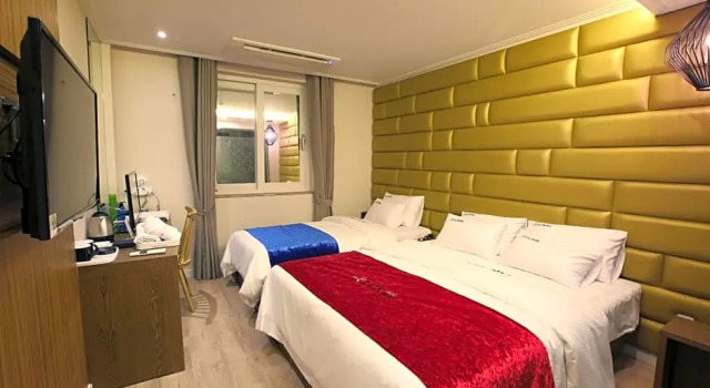 Трёхместный номер Deluxe Jeju Lux Hotel