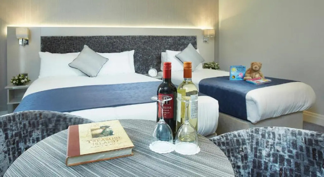 Семейный номер Standard Tower Hotel & Leisure Centre