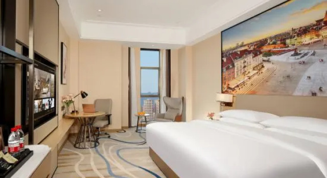 Люкс Deluxe Vienna International Hotel (Zhaoqing Dinghushan Wanda Plaza Branch)