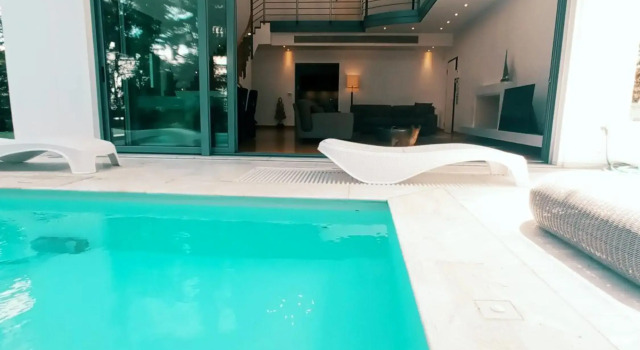 Ultra-Modern Living, Luxe 4BR with Private Outdoor Pool