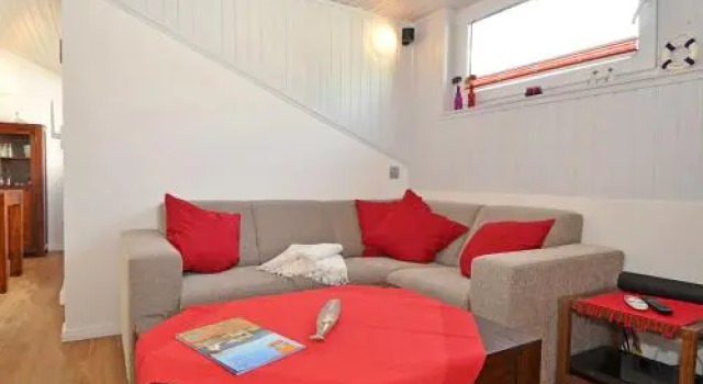 Ferienhaus "Luv & Lee" F589 WG 3 mit Dachschrägen und Terrasse, Забронировать Отель Отели Остзебад-Зеллин с парковкой, рядом с Зеллинский музей янтаря, Парковка