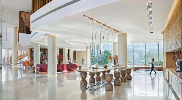 Двухместный номер Deluxe with Runway View Andaz Delhi, by Hyatt