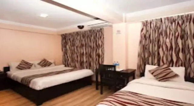 Трёхместный номер Deluxe MeroStay 206 Hotel KU