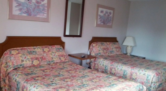 Bayside Motel, Varaa Motelli Quinte West Ontario