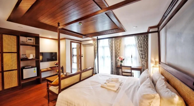 De Manor Chiang Mai Hotel, Забронировать Отель Отели Nong Pa Khrang 3 звезды, 3*