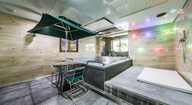 Ulsan Time Motel, Prenota Motel Hotel a Ulsan con piscina, Piscina