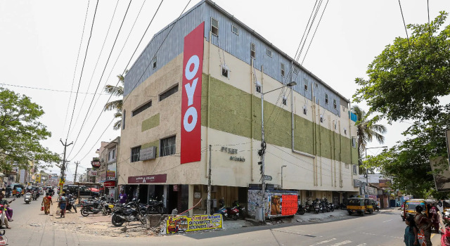 OYO 30592 7 Hill Residency, Забронировать Отель Отели штата Тамилнада 3 звезды, 3*