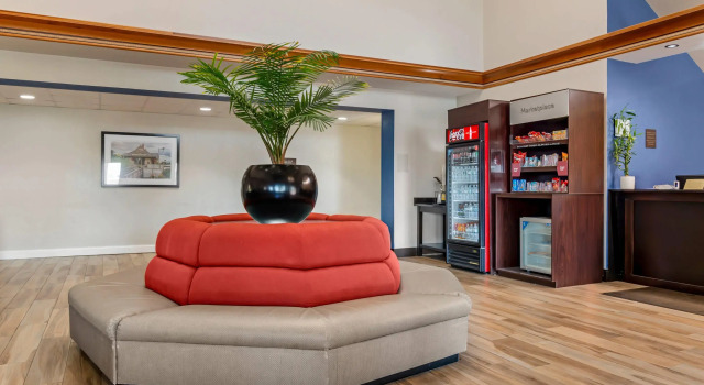 Comfort Suites St Charles - St Louis