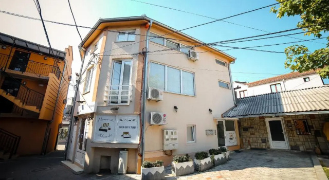 Apartmani Aleksandra u centru grada, Buchen Sie Ferienwohnung Kragujevac Zentralserbien