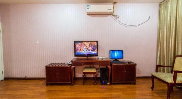 Caiyuan Business Hotel, Prenota Hotel Ya'an Sichuan