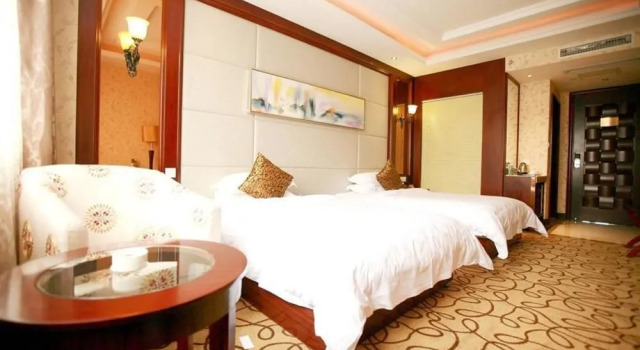 Shunfeng International Hotel