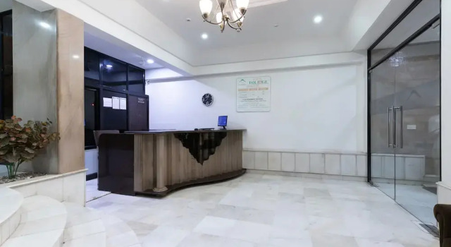 Capital O 48712 Hotel Foliage, Rezerwuj Hotel Hotele w Gujarat ze śniadaniem, Śniadanie