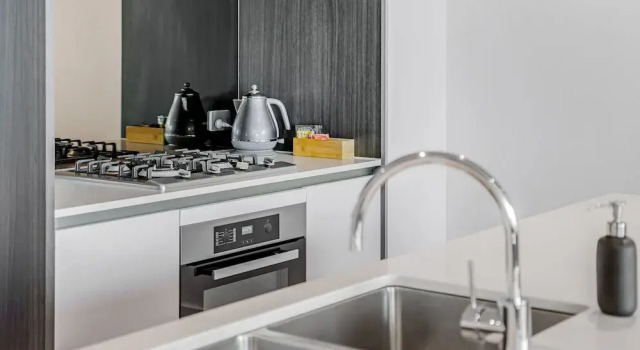 Семейные апартаменты Pars Apartments Melbourne Quarter