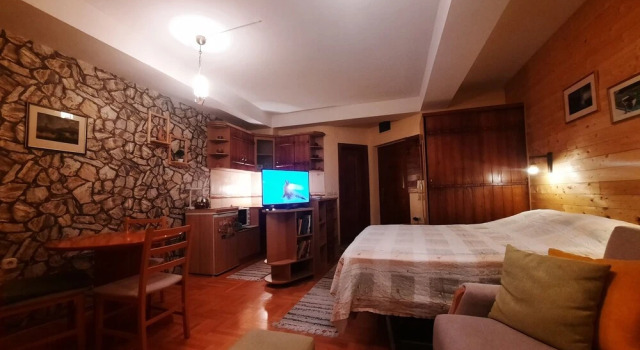 Люкс Luccia Apartments- Very Central Cozy Condo
