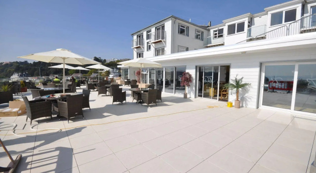 Biarritz Hotel, Varaa Hotelli Hotellit Channel Islands uima-altaalla, Uima-allas
