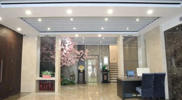 Greentree Inn Danyang Wuyue Plaza Railway Station, Book Hotel 3-stjernede hoteller i Danyang, 3*