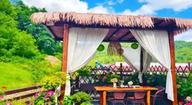 Shaoshan Love Shaoshan Talk · Mountain Scenery Courtyard Resort Garden B&B