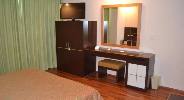 Полулюкс Hotel & Villas Panamá
