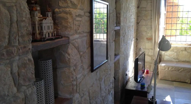 Коттедж Lofou Traditional Stone House