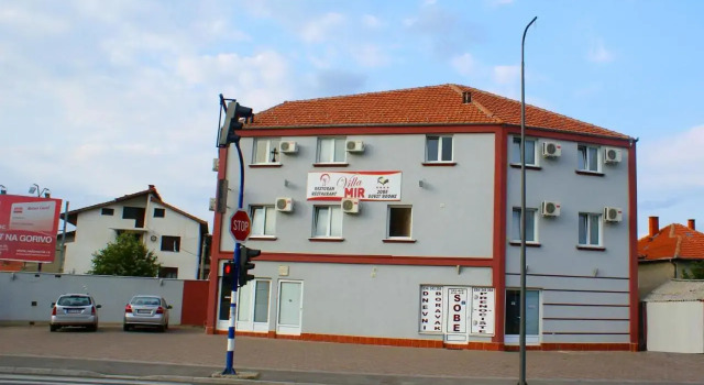 Guest House Villa Mir, Buchen Sie Villa Kragujevac Zentralserbien