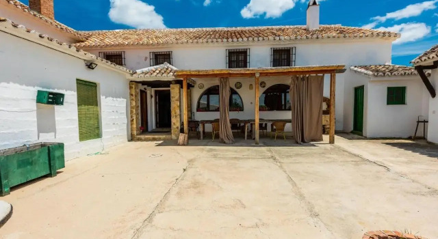 Cortijo Alzamigaja, Забронировать Отель Отели провинции Малаги с бассейном, Бассейн