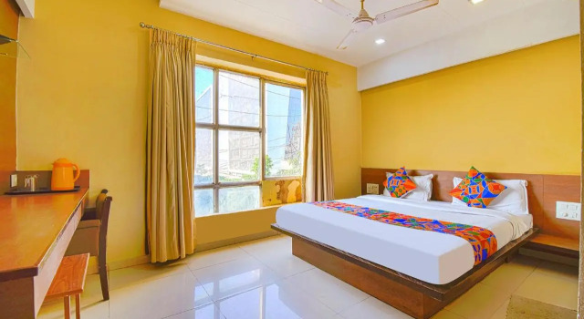 Fabhotel Rb Residency, Rezerwuj Hotel Hotele w Gujarat ze śniadaniem, Śniadanie