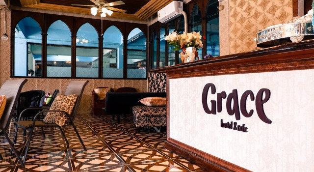 Grace Hostel & Cafe