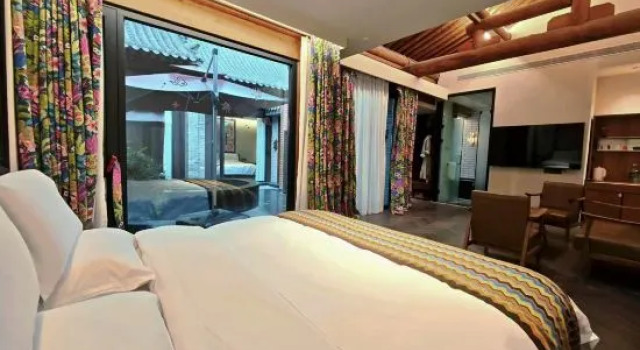 Люкс Mubai Jingshe Hot Spring Resort Homestay (Xinzhou Ancient City)