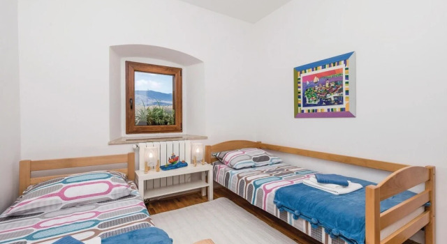 Nice Home in Jurdani With Wifi and 2 Bedrooms