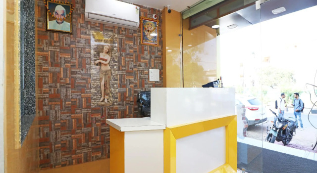 OYO Flagship 22944 Hotel Hrdaya Inn, Забронировать Отель Отели штата Махараштры 3 звезды, 3*