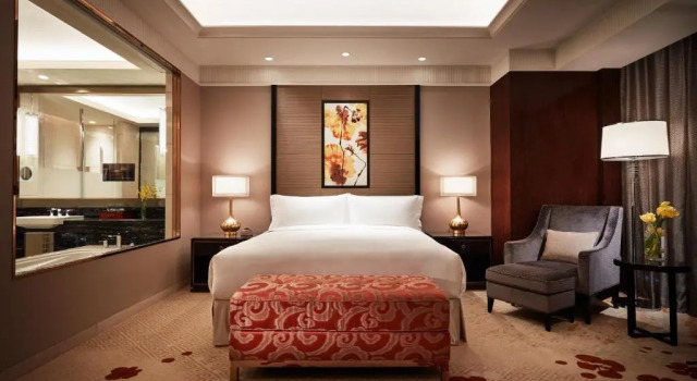 Номер Fairmont Gold Vignette Collection Palm Springs Hotel Chengdu by IHG