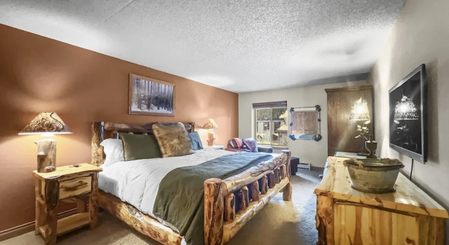 Be410 Bridge End Pet Friendly 3 Bedroom Condo by RedAwning