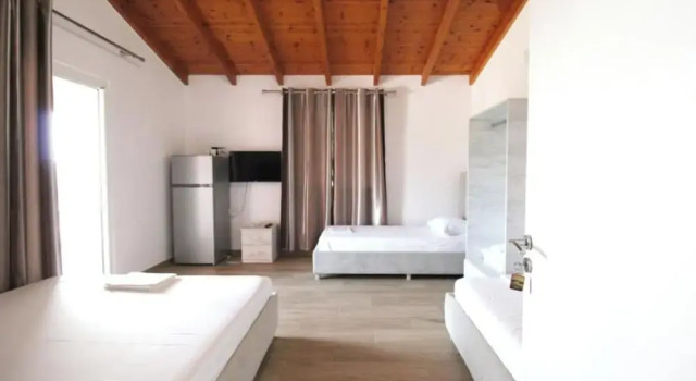 Sunny Villa