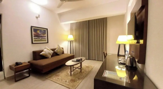 Люкс Deluxe Royal Pearl Suites