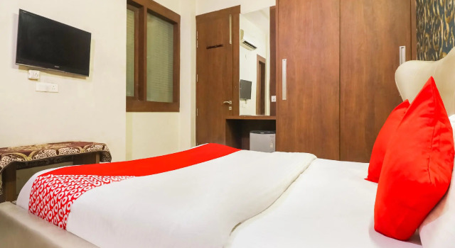 OYO 67859 Hotel Platinum, Забронировать Отель Хисар штат Харьяна