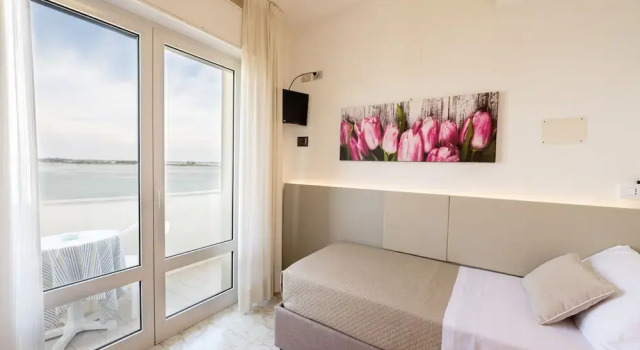Одноместный номер Standard с балконом Hotel Capri