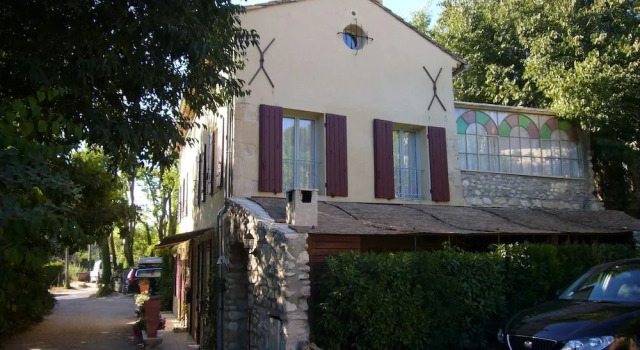 Provence Paradise, Забронировать Отель Отели Сен-Реми-де-Прованса с парковкой, рядом с Bob Appleman's Sculptures, Парковка