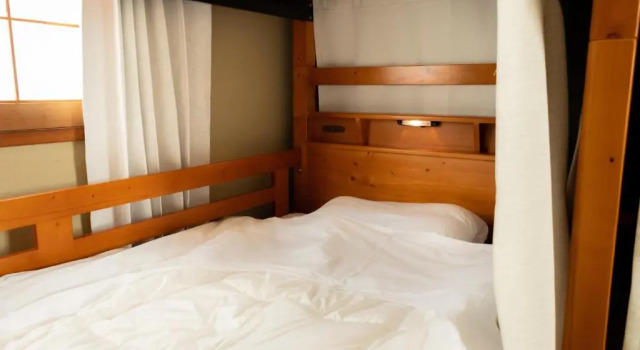 Кровать в общем номере (женский номер) Guesthouse Hajimari