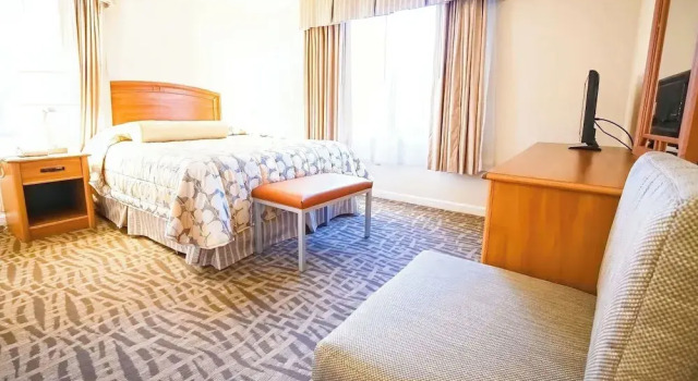 Четырёхместный семейный номер Standard с 2 комнатами Sea Mist Resort