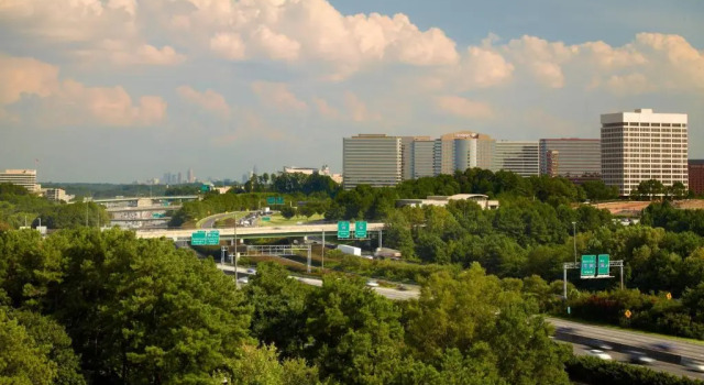 Четырёхместный номер Deluxe с видом на город Atlanta Marriott Northwest at Galleria