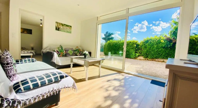 Коттедж с 6 комнатами Maison Axaly Saint Martin D’Ardeche 12 Personnes Avec Piscine
